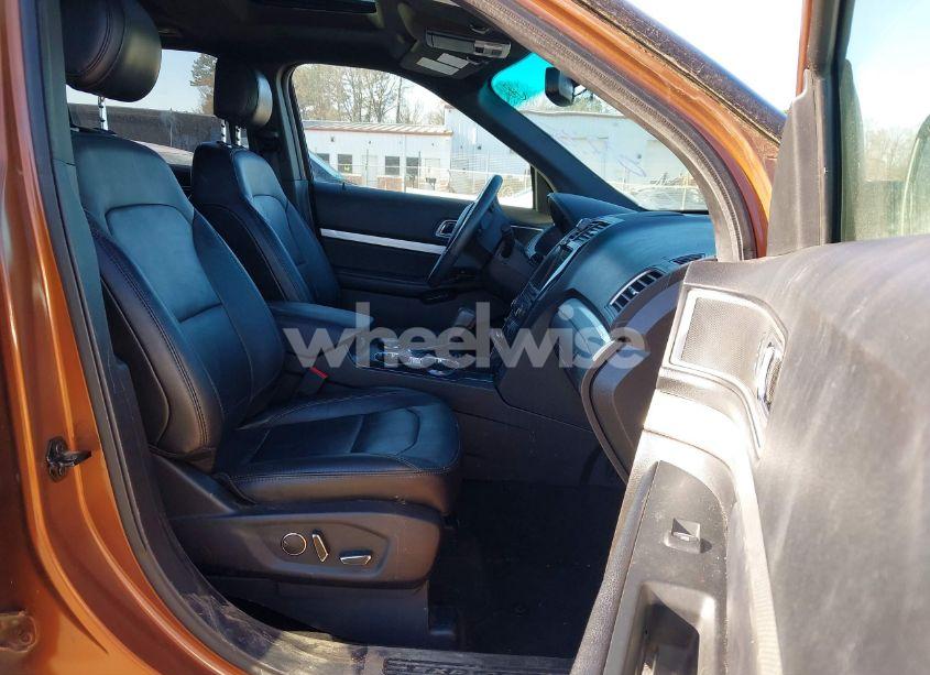 Photo 5 of 2017 Ford Explorer XLT (VIN 1FM5K8D88HGB58275)