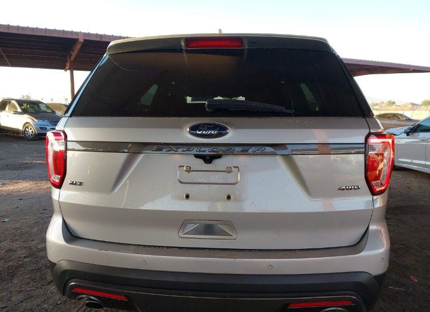 Photo 16 of 2017 Ford Explorer XLT (VIN 1FM5K8D88HGD11494)