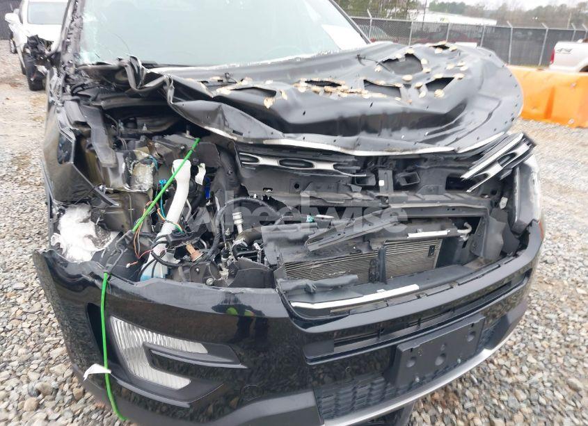 Photo 6 of 2017 Ford Explorer XLT (VIN 1FM5K8D88HGD20079)