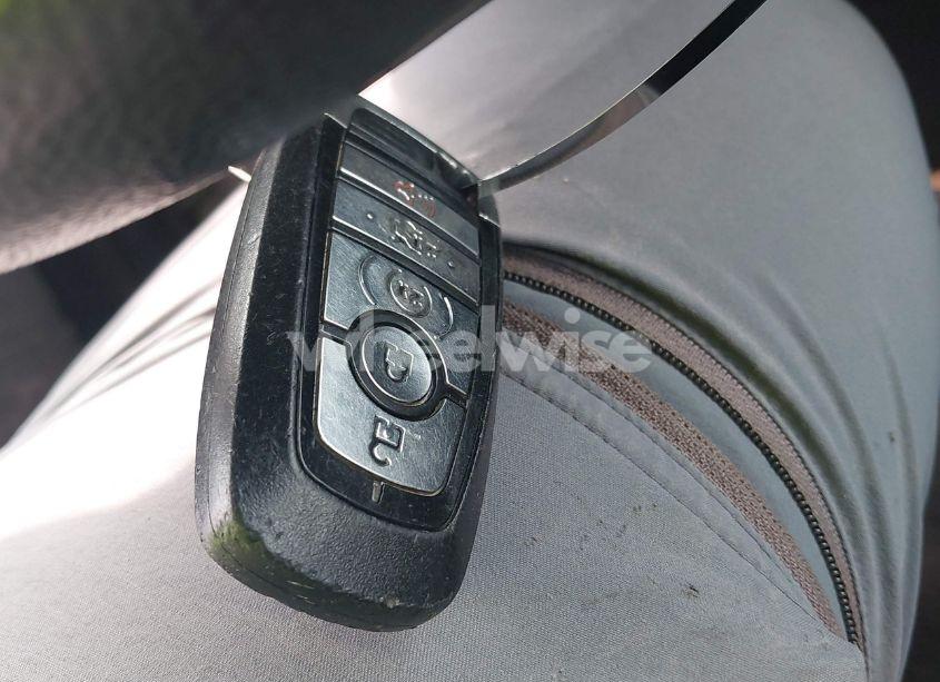 Photo 11 of 2018 Ford Explorer XLT (VIN 1FM5K8D88JGA57047)