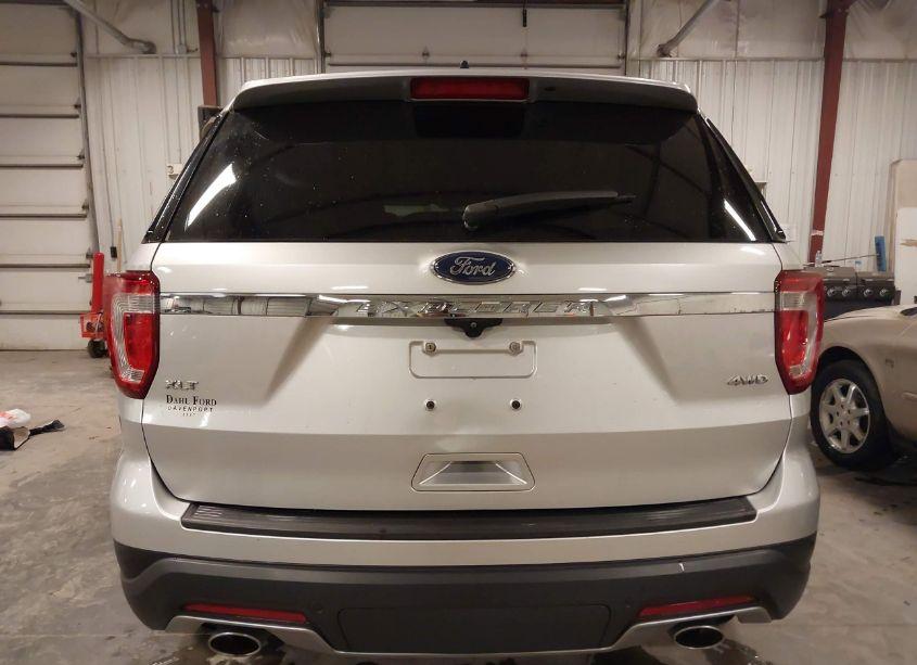 Photo 16 of 2018 Ford Explorer XLT (VIN 1FM5K8D88JGA88489)
