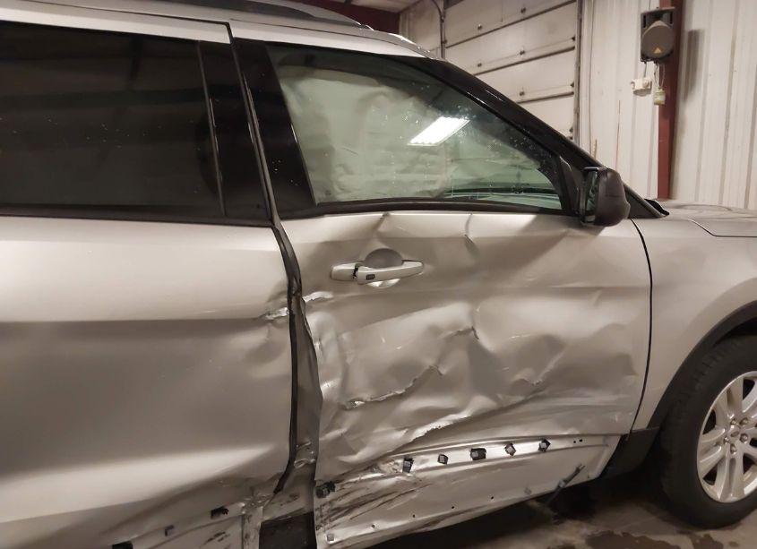 Photo 19 of 2018 Ford Explorer XLT (VIN 1FM5K8D88JGA88489)