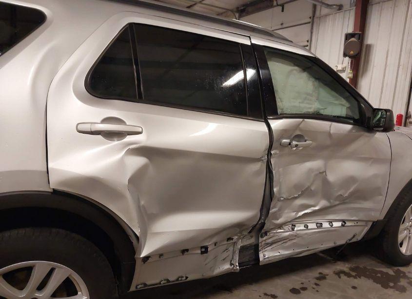 Photo 6 of 2018 Ford Explorer XLT (VIN 1FM5K8D88JGA88489)