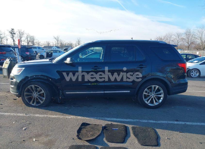 Photo 14 of 2018 Ford Explorer XLT (VIN 1FM5K8D88JGB82808)