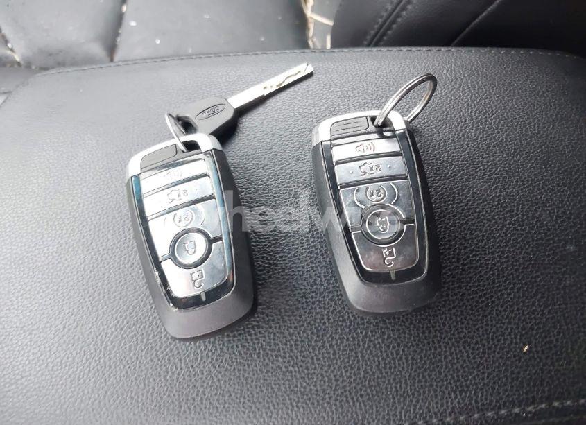 Photo 11 of 2018 Ford Explorer XLT (VIN 1FM5K8D88JGB83389)