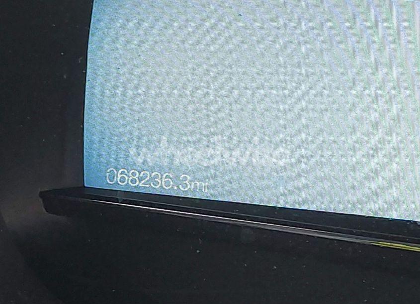 Photo 18 of 2018 Ford Explorer XLT (VIN 1FM5K8D88JGB83389)