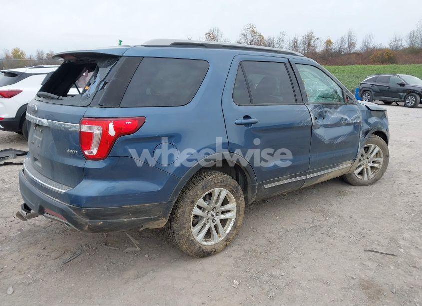 Photo 4 of 2018 Ford Explorer XLT (VIN 1FM5K8D88JGB83389)