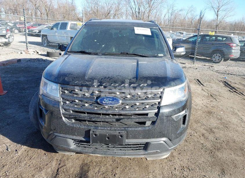 Photo 13 of 2018 Ford Explorer XLT (VIN 1FM5K8D88JGC03818)