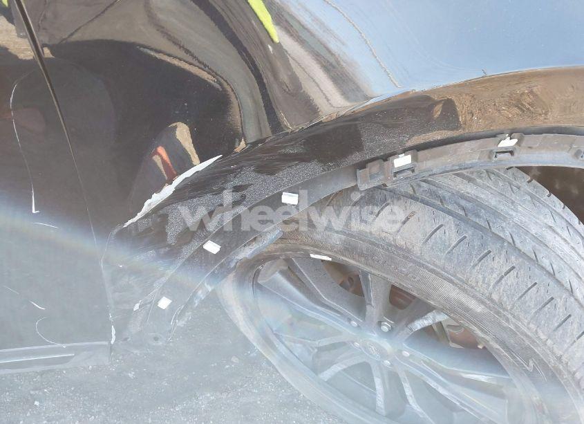 Photo 19 of 2018 Ford Explorer XLT (VIN 1FM5K8D88JGC03818)