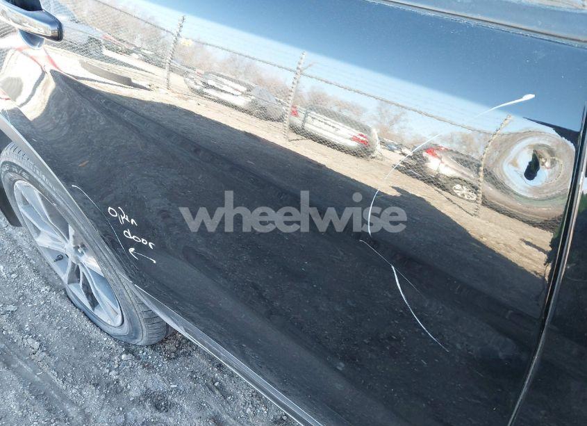 Photo 22 of 2018 Ford Explorer XLT (VIN 1FM5K8D88JGC03818)