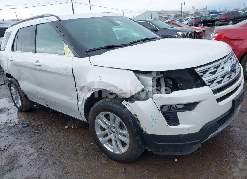 2019 Ford Explorer XLT (VIN 1FM5K8D88KGA04768) main photo