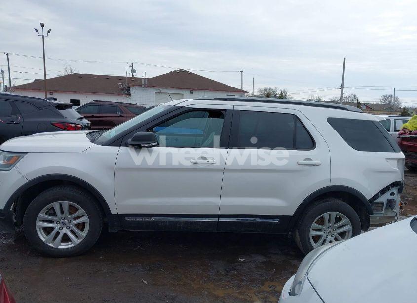 Photo 14 of 2019 Ford Explorer XLT (VIN 1FM5K8D88KGA04768)