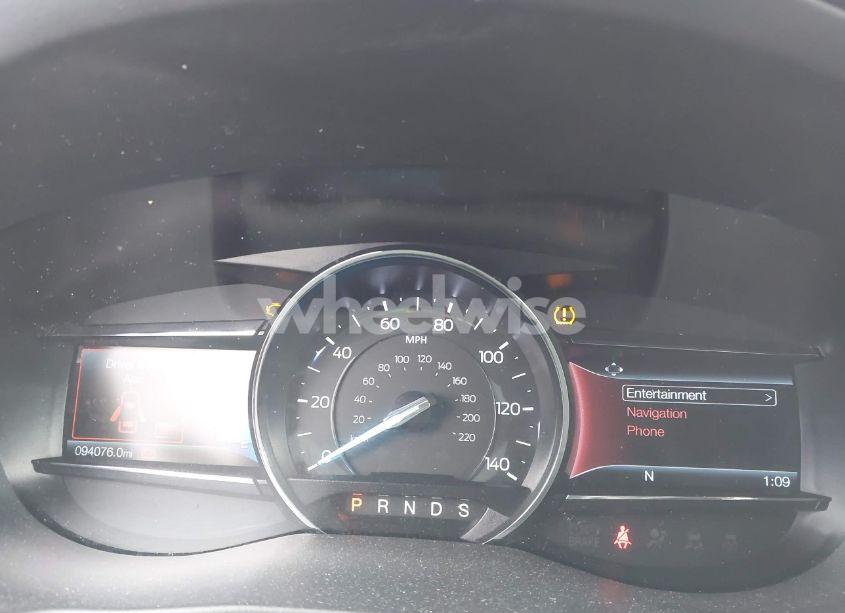 Photo 7 of 2019 Ford Explorer XLT (VIN 1FM5K8D88KGA04768)