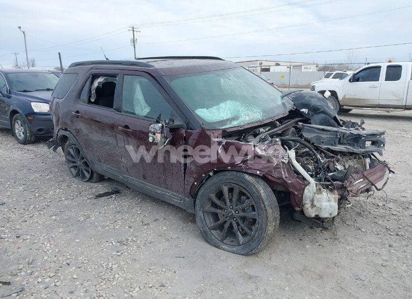 2019 Ford Explorer XLT (VIN 1FM5K8D88KGA38208) main photo