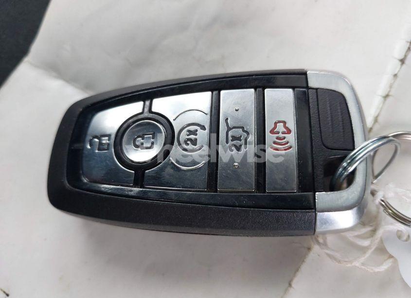 Photo 11 of 2019 Ford Explorer XLT (VIN 1FM5K8D88KGA38208)