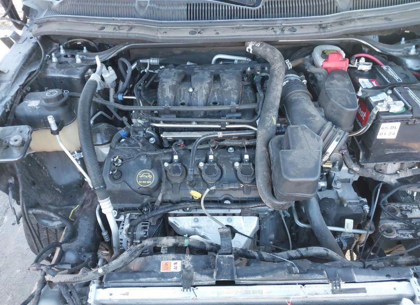 Photo 10 of 2019 Ford Explorer XLT (VIN 1FM5K8D88KGA61651)