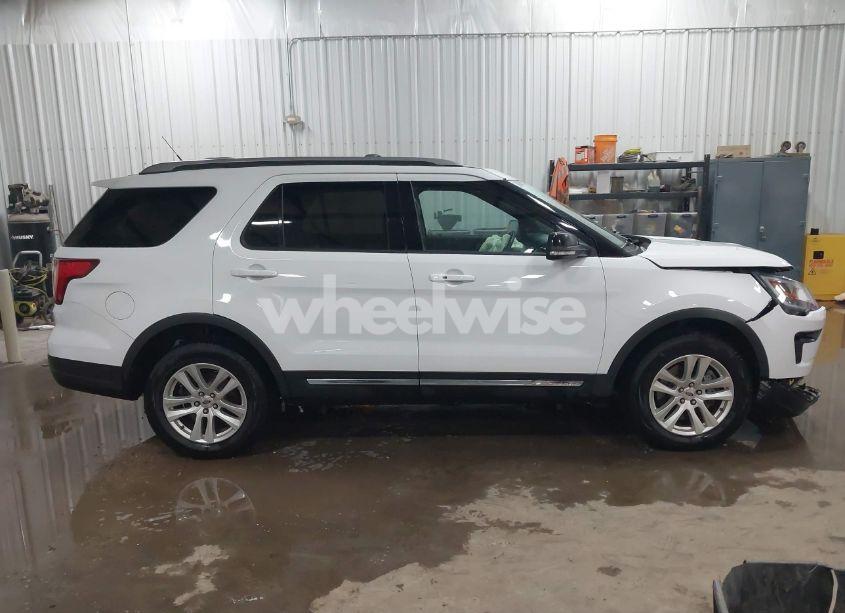 Photo 14 of 2019 Ford Explorer XLT (VIN 1FM5K8D88KGA82158)