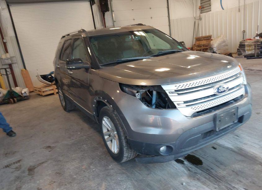 2013 Ford Explorer XLT (VIN 1FM5K8D89DGA06094) main photo