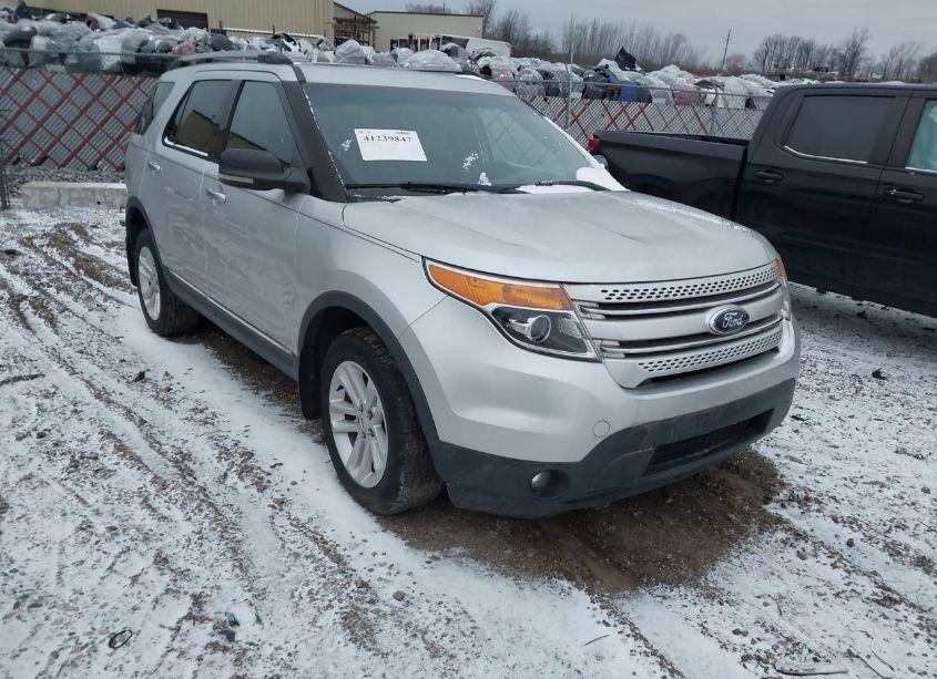 2013 Ford Explorer XLT (VIN 1FM5K8D89DGA15166) main photo