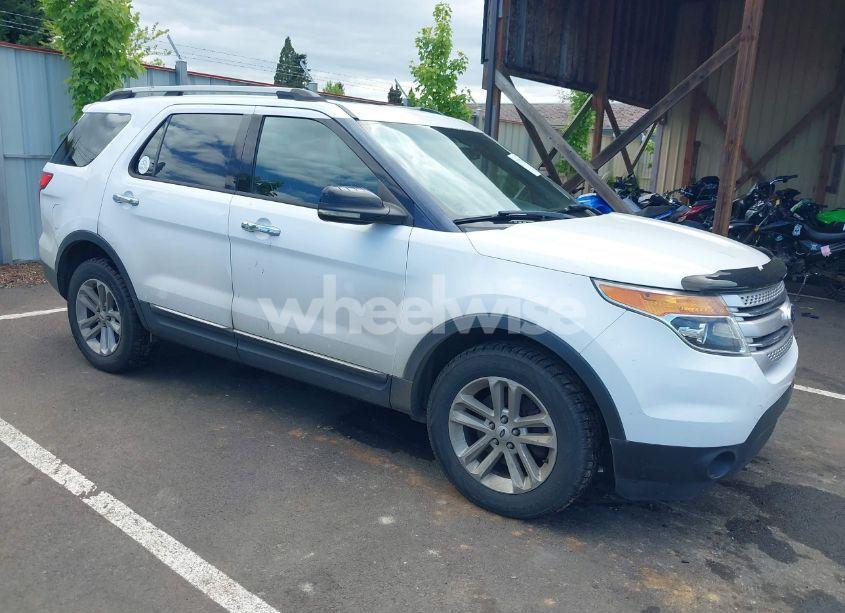 2013 Ford Explorer XLT (VIN 1FM5K8D89DGA72578) main photo