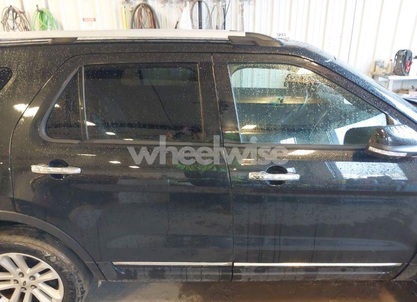 Photo 13 of 2013 Ford Explorer XLT (VIN 1FM5K8D89DGC43801)