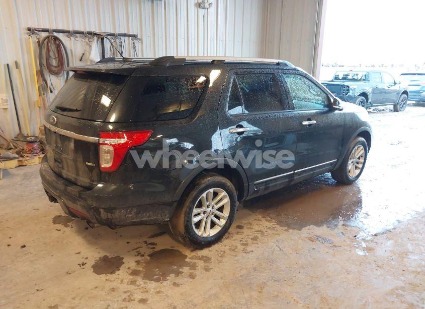 Photo 4 of 2013 Ford Explorer XLT (VIN 1FM5K8D89DGC43801)