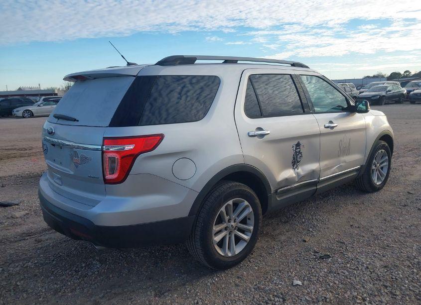 Photo 4 of 2013 Ford Explorer XLT (VIN 1FM5K8D89DGC86664)