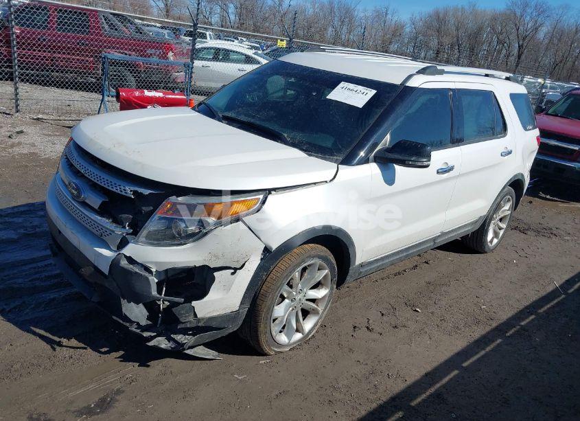 Photo 2 of 2014 Ford Explorer XLT (VIN 1FM5K8D89EGA68175)