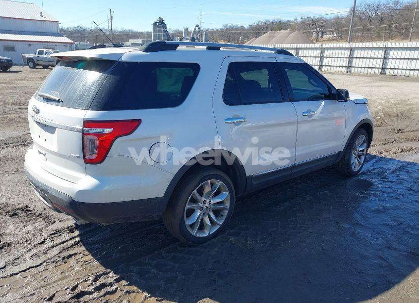 Photo 4 of 2014 Ford Explorer XLT (VIN 1FM5K8D89EGA68175)