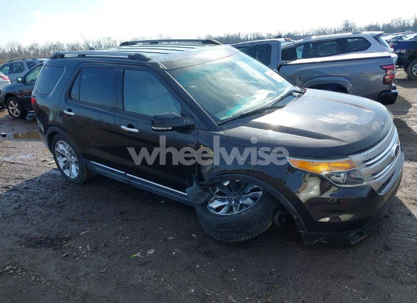 2014 Ford Explorer XLT (VIN 1FM5K8D89EGB19335) main photo