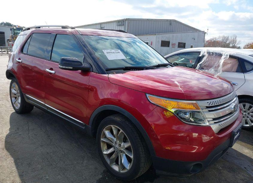 2014 Ford Explorer XLT (VIN 1FM5K8D89EGB47913) main photo