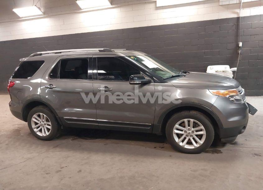 Photo 13 of 2014 Ford Explorer XLT (VIN 1FM5K8D89EGC43993)