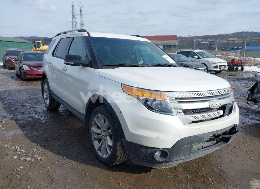 2015 Ford Explorer XLT (VIN 1FM5K8D89FGA25716) main photo