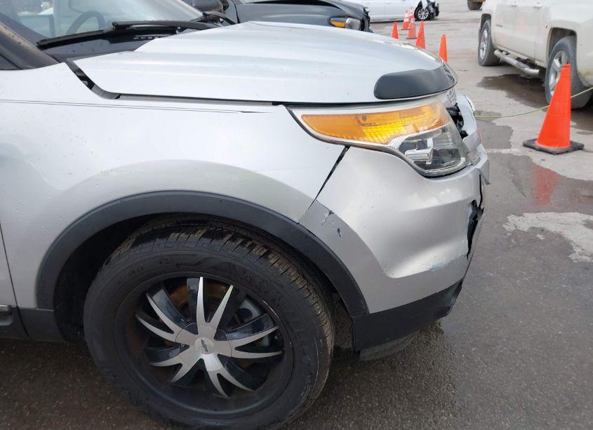 Photo 18 of 2015 Ford Explorer XLT (VIN 1FM5K8D89FGB01838)