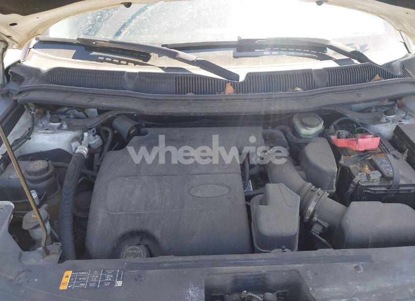 Photo 10 of 2015 Ford Explorer XLT (VIN 1FM5K8D89FGB16632)