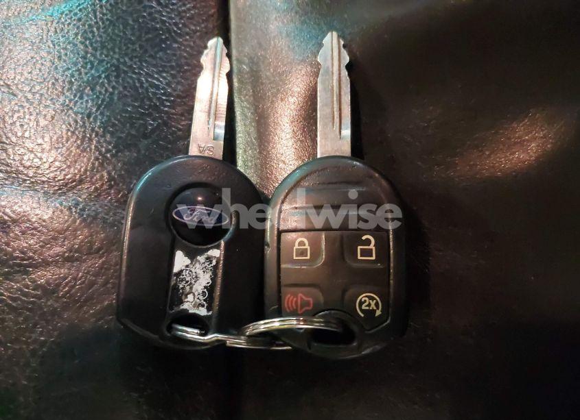 Photo 11 of 2015 Ford Explorer XLT (VIN 1FM5K8D89FGB70481)