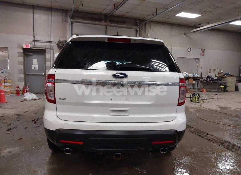Photo 16 of 2015 Ford Explorer XLT (VIN 1FM5K8D89FGB70481)