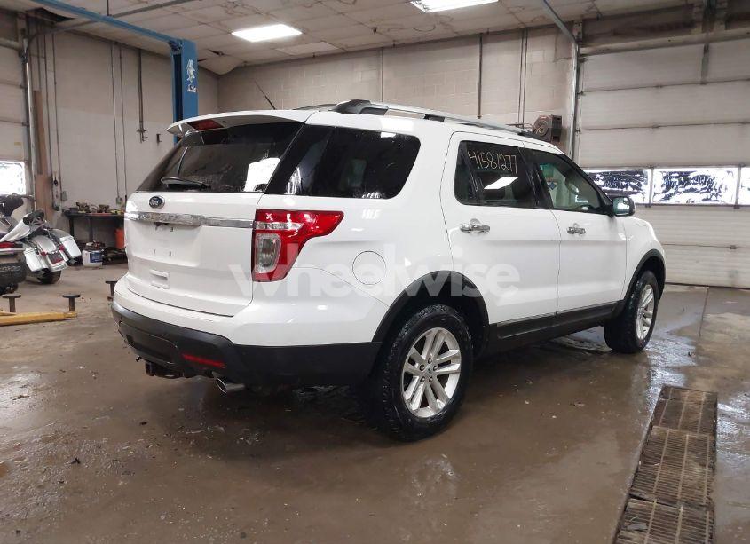 Photo 4 of 2015 Ford Explorer XLT (VIN 1FM5K8D89FGB70481)