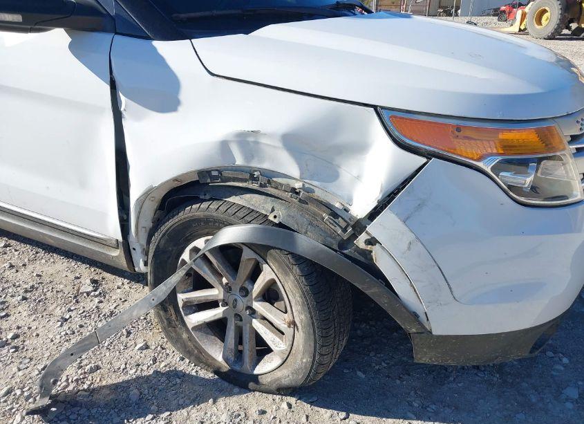 Photo 6 of 2015 Ford Explorer XLT (VIN 1FM5K8D89FGB88494)