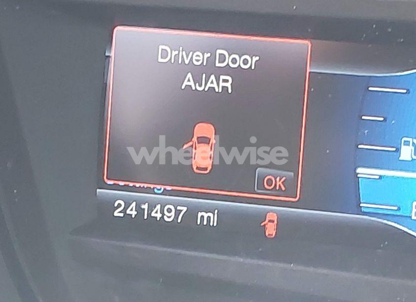 Photo 15 of 2015 Ford Explorer XLT (VIN 1FM5K8D89FGC01339)