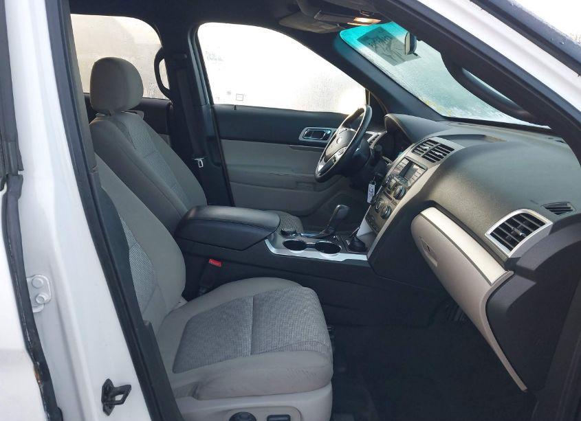 Photo 5 of 2015 Ford Explorer XLT (VIN 1FM5K8D89FGC07478)