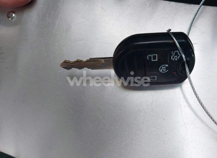 Photo 11 of 2015 Ford Explorer XLT (VIN 1FM5K8D89FGC30985)