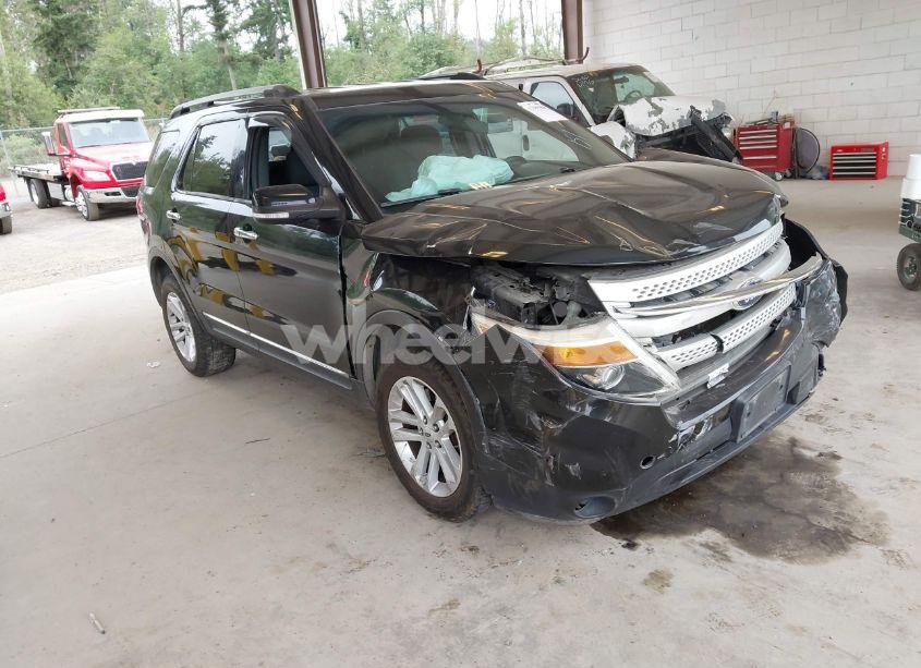 2015 Ford Explorer XLT (VIN 1FM5K8D89FGC52551) main photo