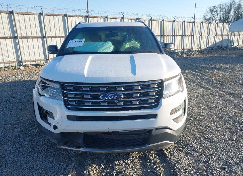 Photo 12 of 2016 Ford Explorer XLT (VIN 1FM5K8D89GGA10070)