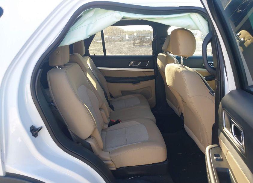 Photo 8 of 2016 Ford Explorer XLT (VIN 1FM5K8D89GGA10070)