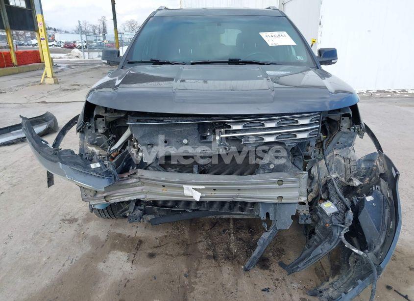 Photo 13 of 2016 Ford Explorer XLT (VIN 1FM5K8D89GGA47720)