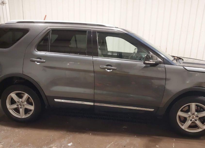 Photo 14 of 2016 Ford Explorer XLT (VIN 1FM5K8D89GGB35439)