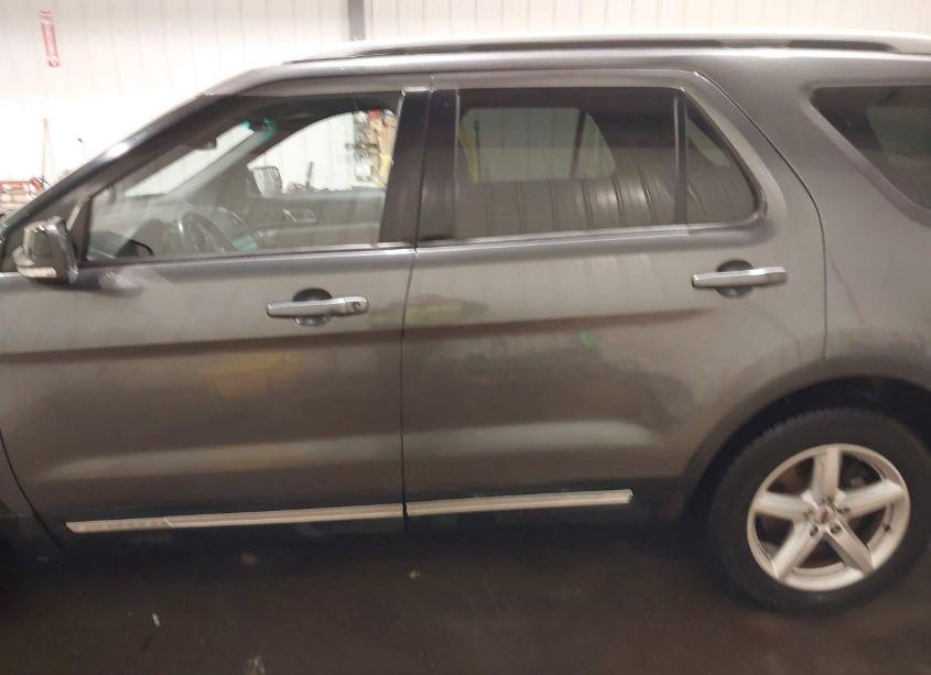 Photo 15 of 2016 Ford Explorer XLT (VIN 1FM5K8D89GGB35439)