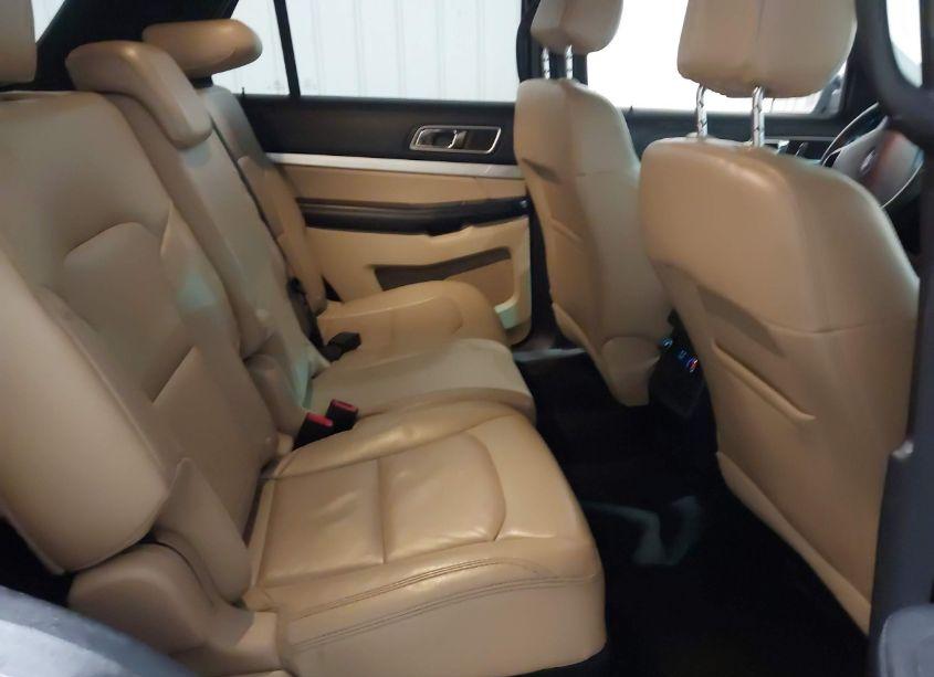 Photo 8 of 2016 Ford Explorer XLT (VIN 1FM5K8D89GGB35439)