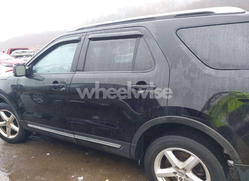 Photo 14 of 2016 Ford Explorer XLT (VIN 1FM5K8D89GGB92725)